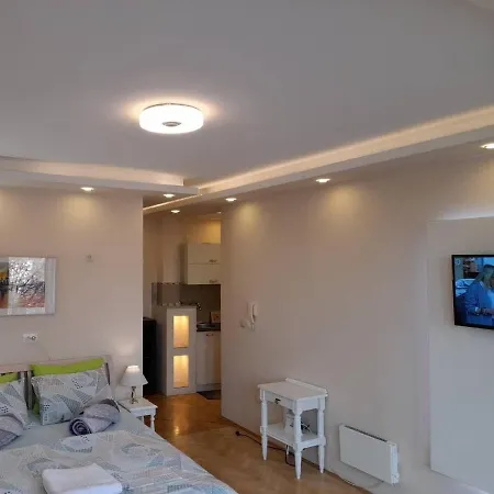 Apartment Markos *