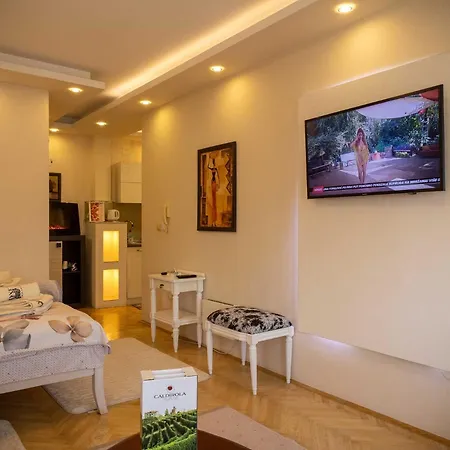 Markos Apartment *